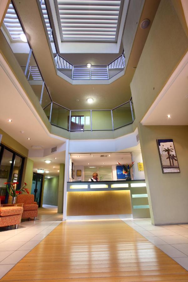 Caloundra Central Apartment Hotel Official Экстерьер фото